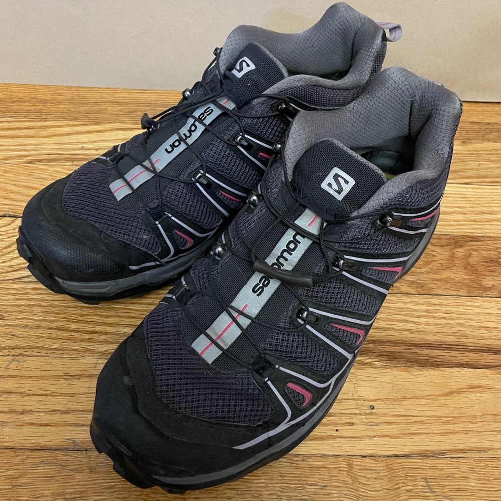 Salomon X Ultra 2 low hiking shoes
